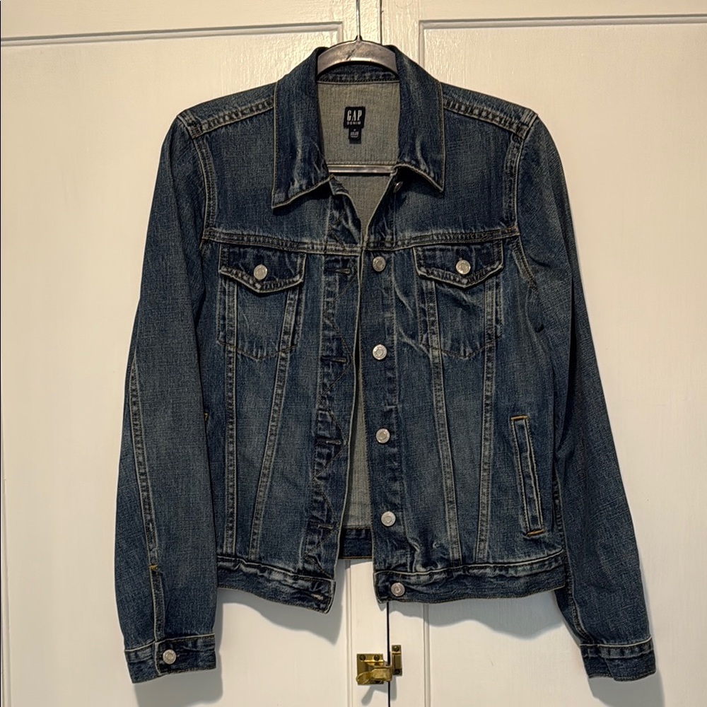GAP Blue Denim Jean Jacket Timeless Design